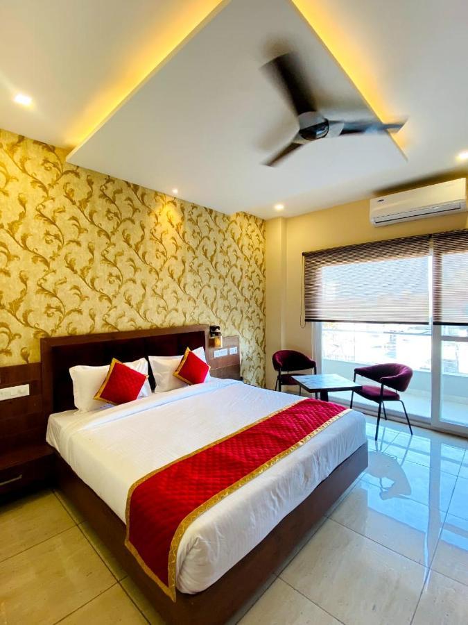 Hotel Singla Residency Кангра Екстериор снимка